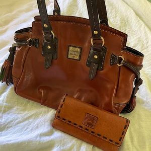 DOONEY & BURKE Leather handbag and matching wallet